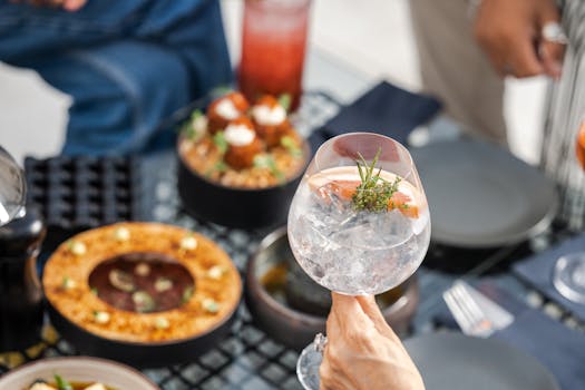 Beyond the Leaf: Unpacking the “Lifestyle Fittonia” Phenomenon