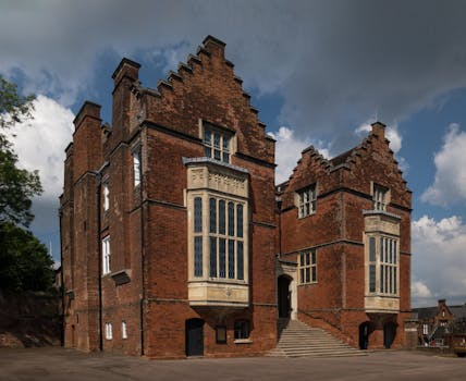 Beyond the Textbook: Why the UK is Your Next Great Classroom